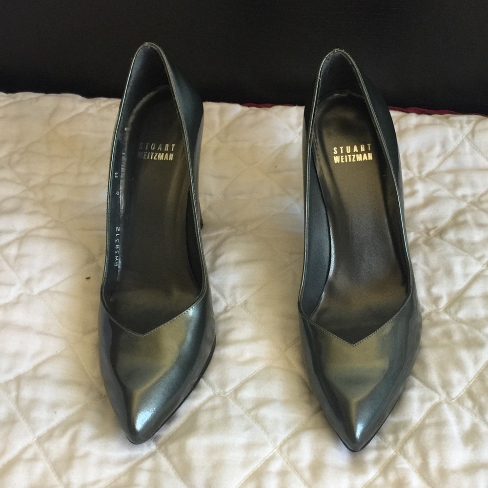 Stuart Weitzman pointed toe pumps